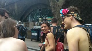 Public Nudity Thread Living in the nude